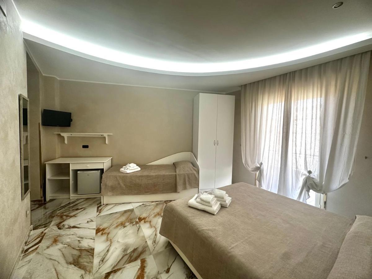 トロペーア Narcisse Bed & Breakfast エクステリア 写真